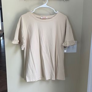 Stretchy short sleeve with ruffles